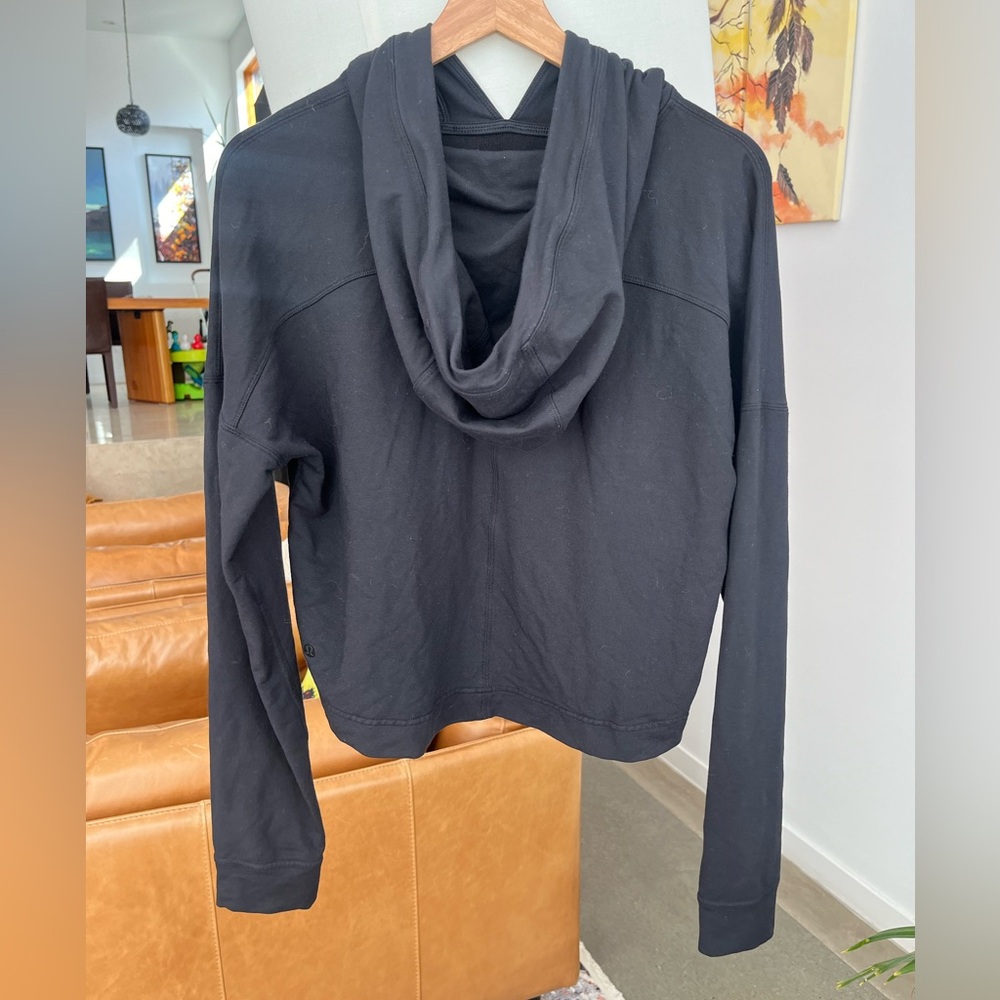 Lululemon Ceremony Pullover - Picture 4 of 4